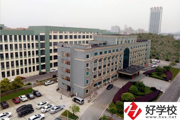 婁底技師學(xué)院怎么樣？有哪些專業(yè)？