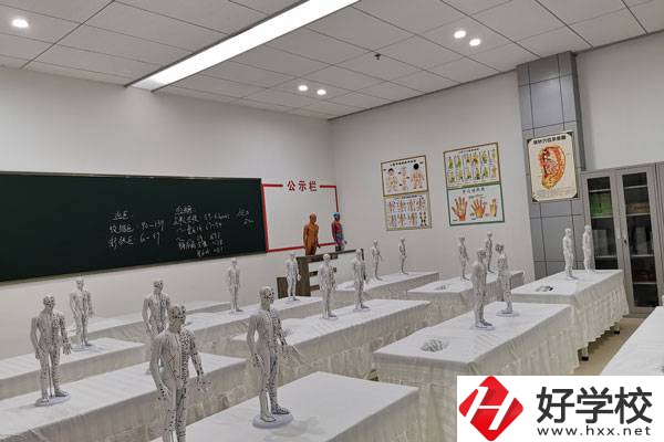 想在婁底學(xué)護(hù)理專業(yè)，看看這所學(xué)校