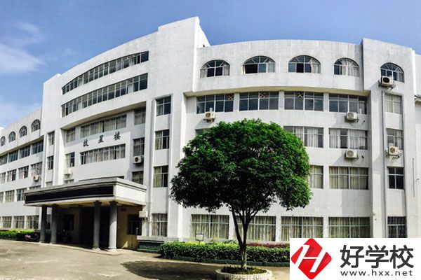漣源工貿(mào)職業(yè)中專學(xué)校有什么熱門專業(yè)？學(xué)什么有前途？