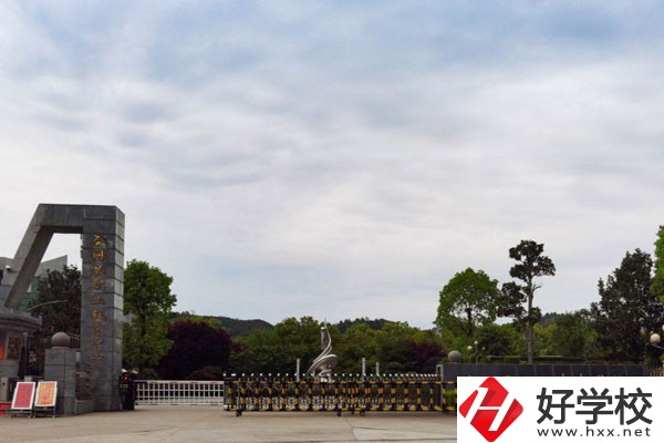 會同縣職業(yè)中專學(xué)校怎么樣？開設(shè)了哪些專業(yè)？