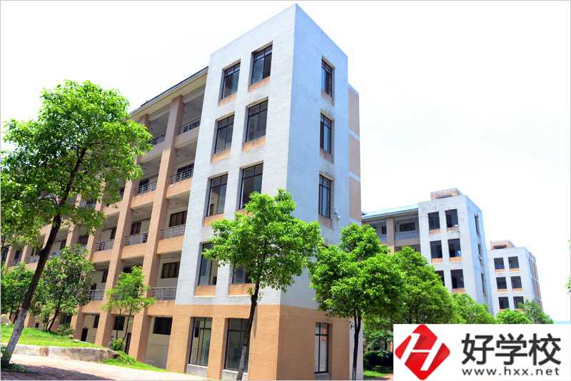 郴州職業(yè)技術(shù)學(xué)院值得去嗎？
