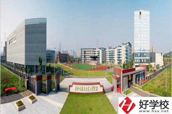 株洲市交通技工學校的地址在哪？學費是多少？