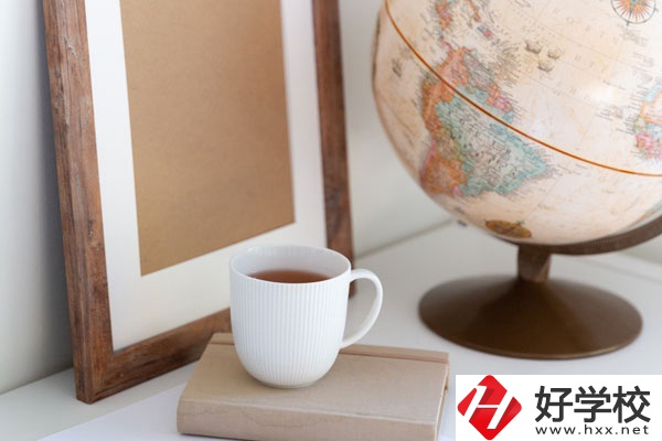 永州第二技工學(xué)校怎么樣？學(xué)校是公辦的嗎？